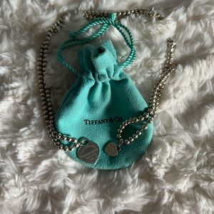 Return to Tiffany necklace and bracelet.